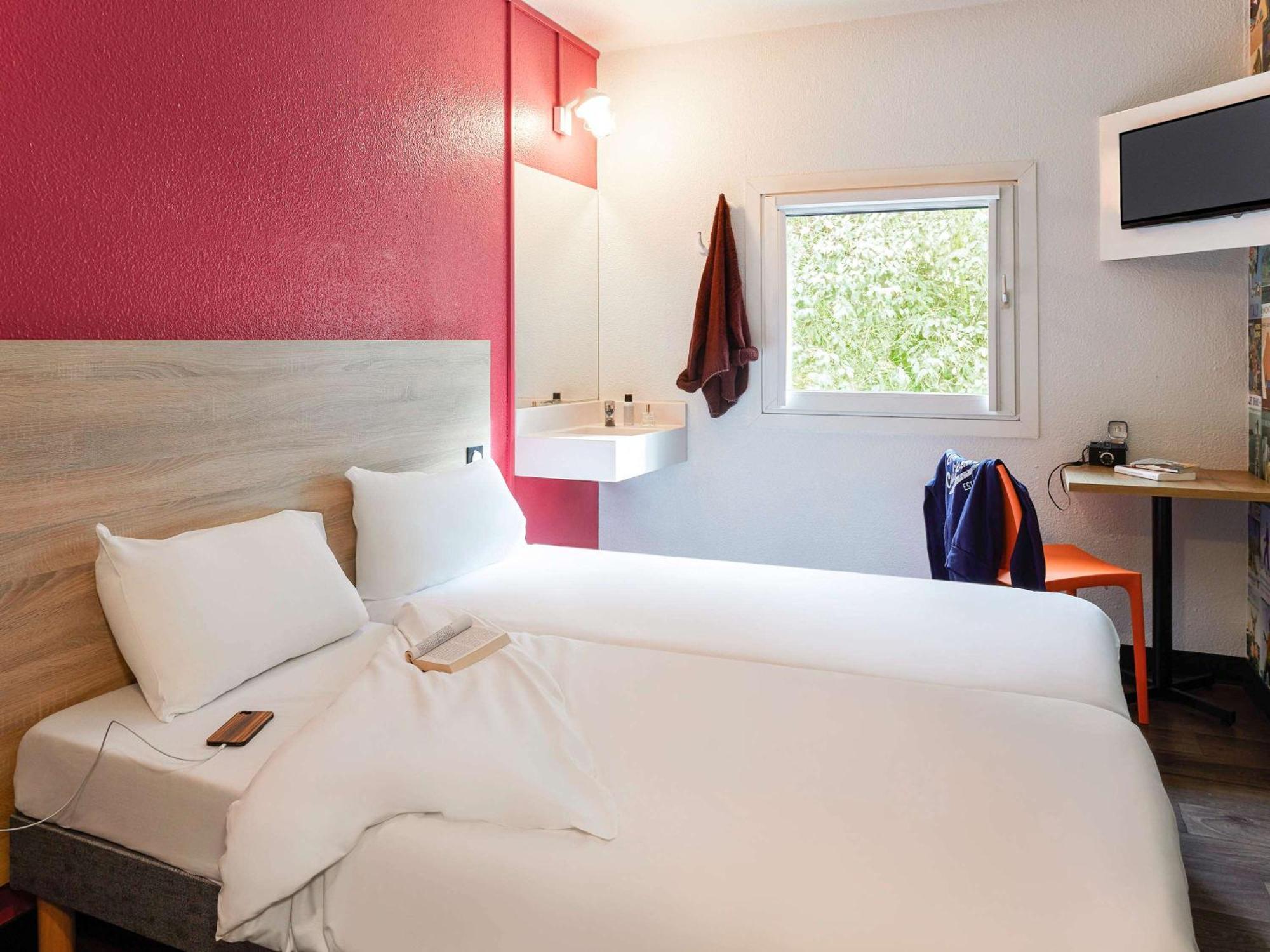 Hotelf1 Rennes Sud Est Hotel